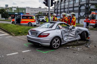 Filderstadt Bonlanden: Schwerer Unfall auf Kreuzung